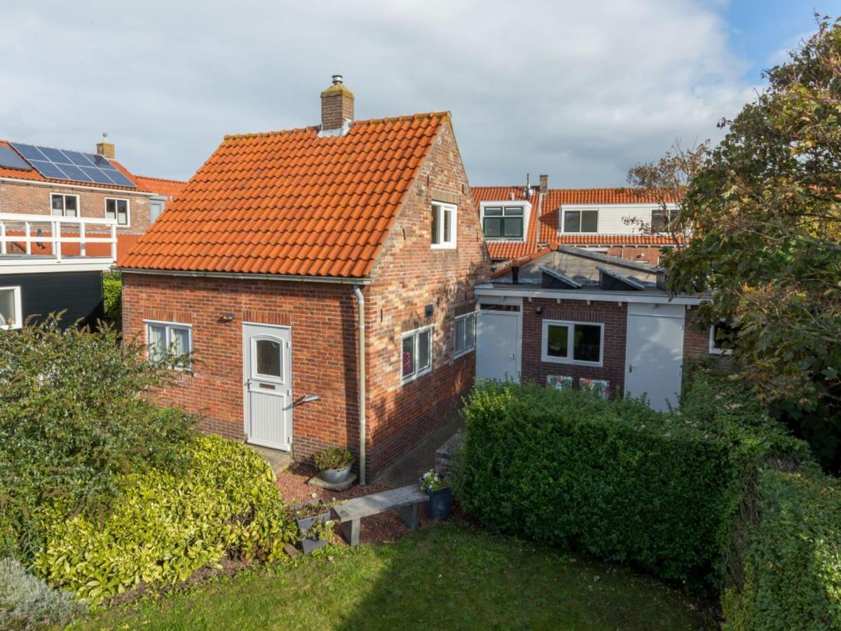 Quaint Holiday Home In Domburg With Terrace Экстерьер фото